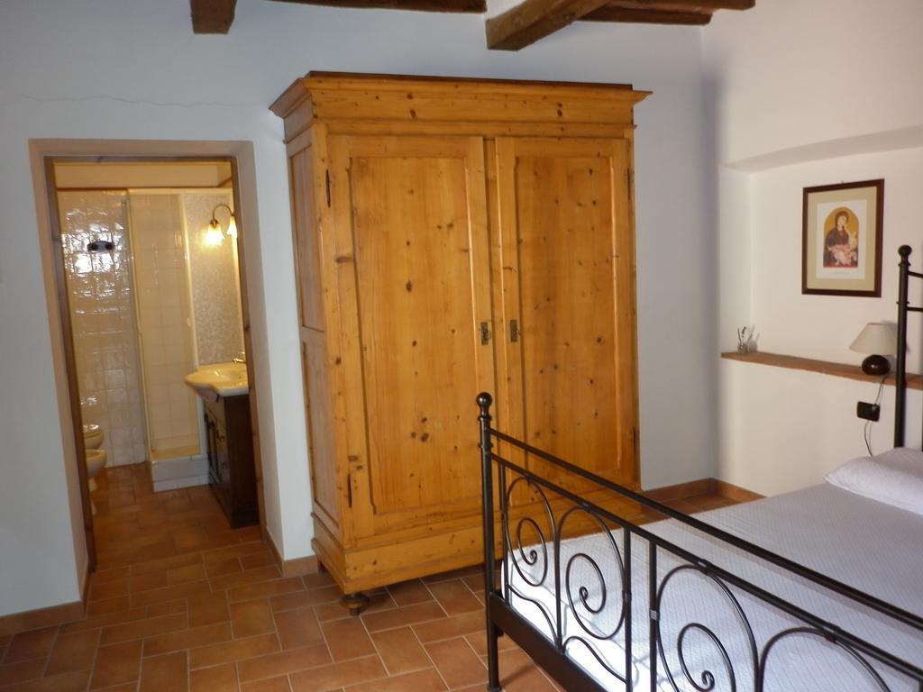 Podere Le Grotte San Gimignano Cameră foto