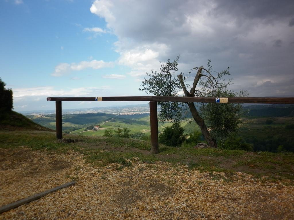 Podere Le Grotte San Gimignano Cameră foto