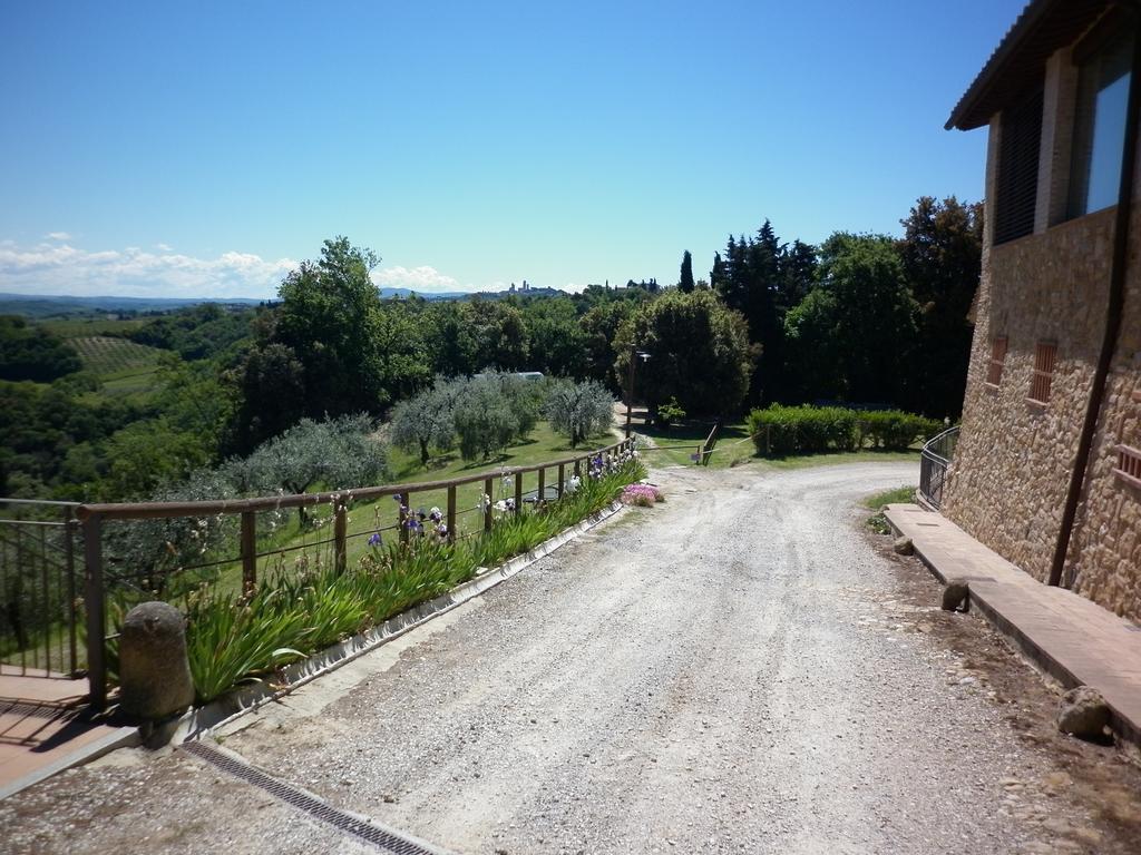 Podere Le Grotte San Gimignano Exterior foto